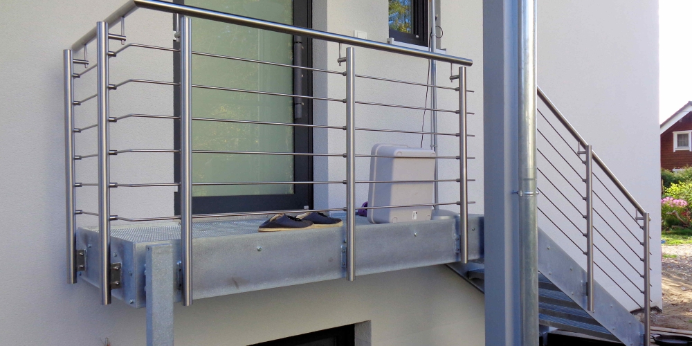 Eingangstreppe 22010-1